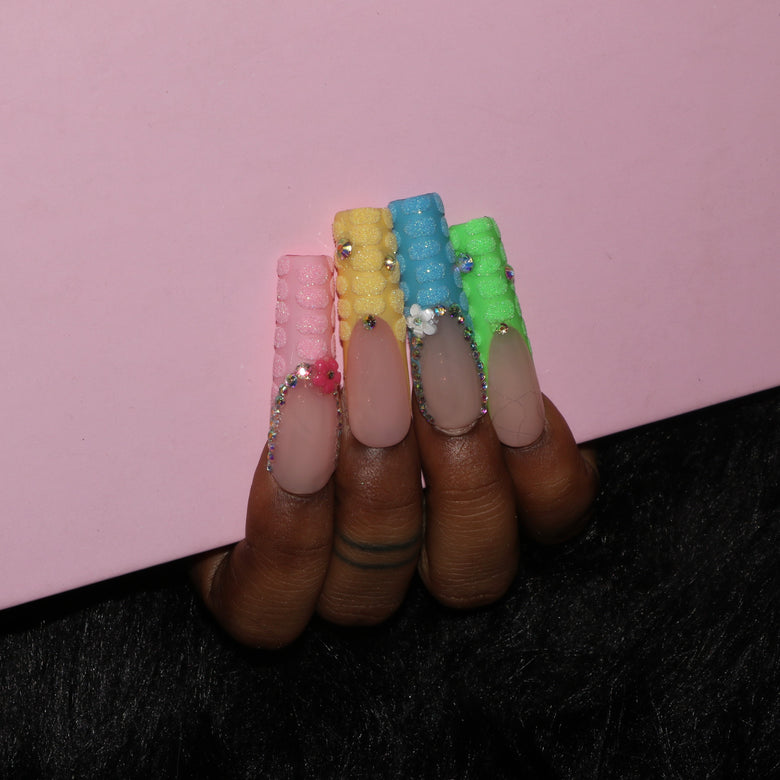 Floral Fun Nails H43-1171