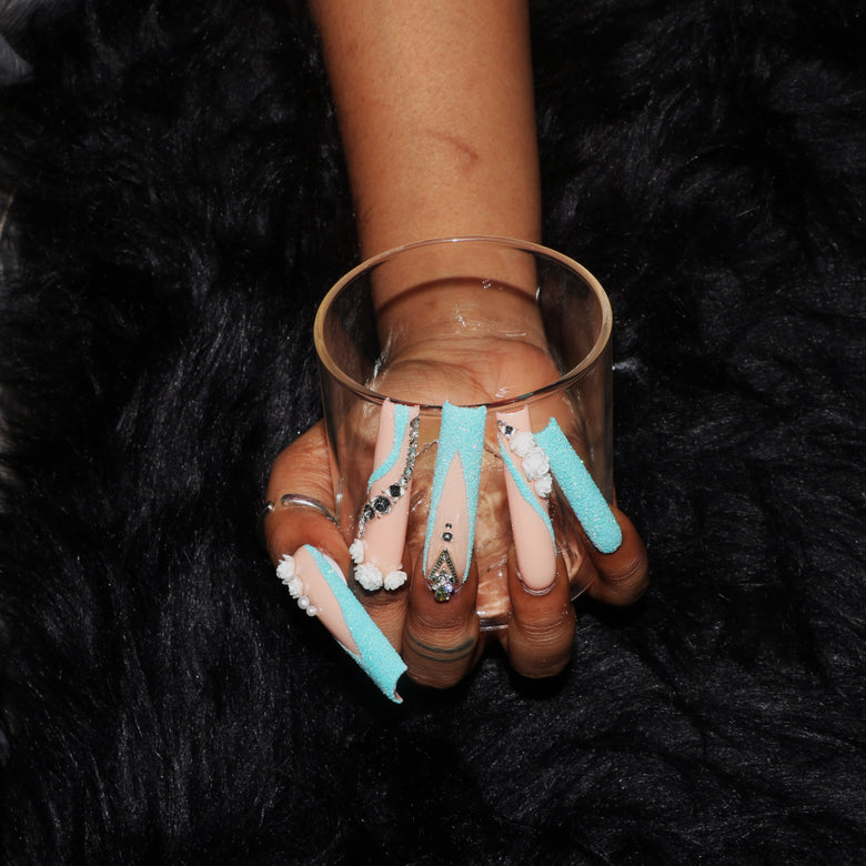 Blue Diamond Curve Nail H44-1231