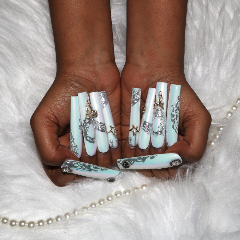 White Marble Bow Nail H44-1209